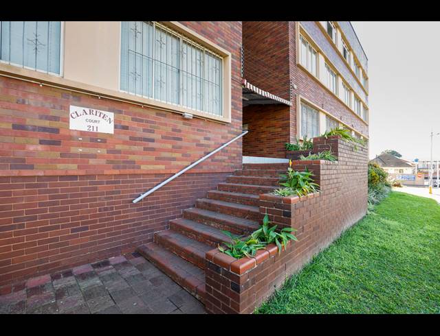 3 BEDROOM APARTMENT FOR SALE IN WINDERMERE